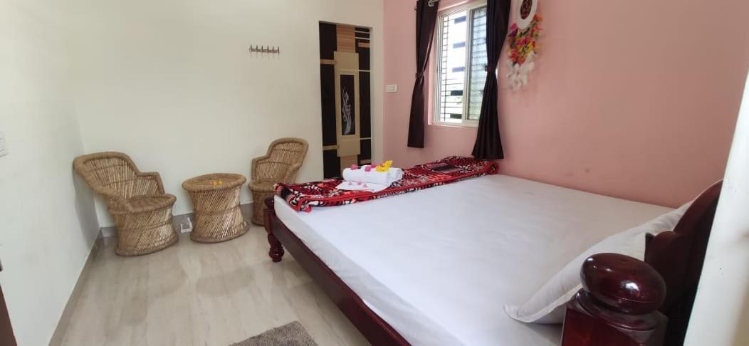 Veeru Homestay Hospet Exterior foto